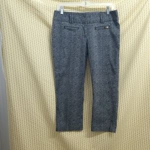 Express Black and White Capris